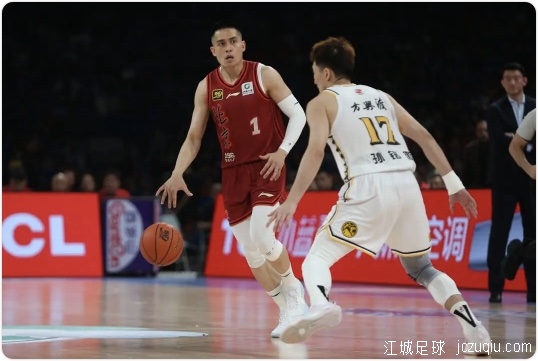 布朗44分周琦26+13 广厦客场逆转北京总分2-1 