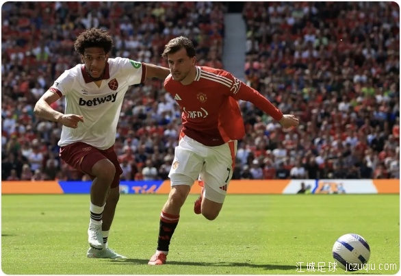 7轮不胜！乌加特送礼约罗伤退 曼联0-2遭西汉姆双杀 