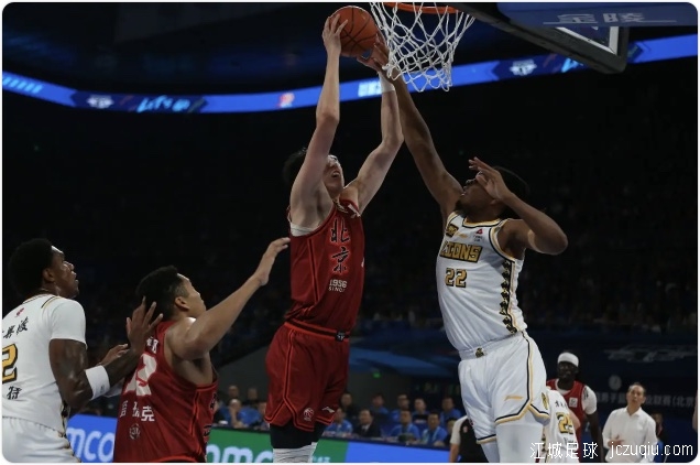 浙江广厦4-2北京夺队史CBA首冠！周琦31+10布朗41分 