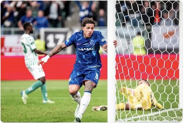 全满贯！切尔西4-1贝蒂斯夺欧协联冠军 恩佐&桑乔建功帕尔默两助