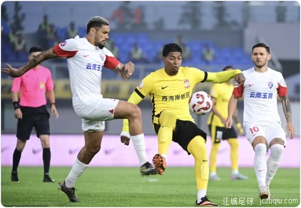 青岛西海岸0-0云南玉昆遭四轮不胜 段刘愚、韩子龙失良机