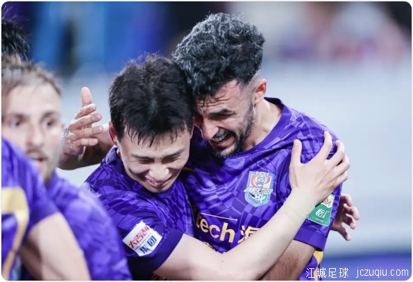 五六名互换！津门虎1-0泰山 王大雷扑点难救主基莱斯破门刘洋送点