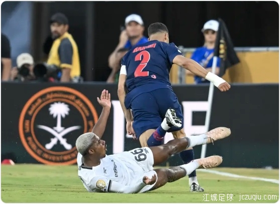 KK幸运球阿什拉夫破门 巴黎2-0以小组头名出线 