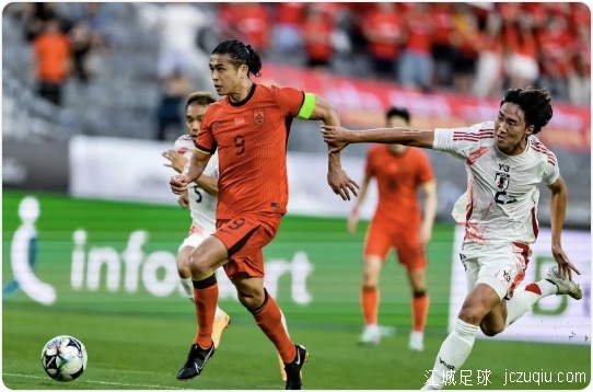 东亚杯-张玉宁失单刀 国足0-2不敌日本遭两连败