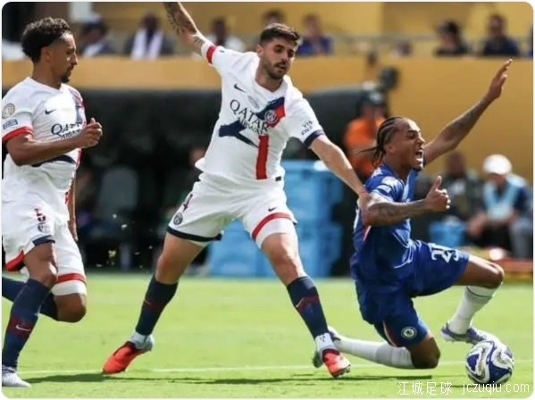 帕尔默2射1传佩德罗破门 切尔西3-0巴黎夺冠军