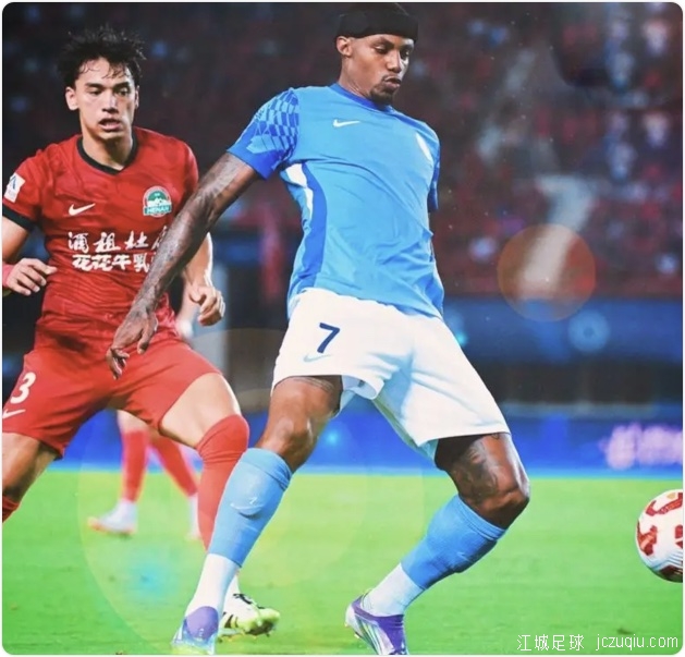 阿奇姆彭双响 河南4-1新鹏城结束6轮不胜