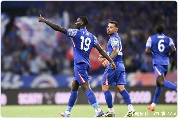 悬念来了!中超-上海德比海港2-1送申花2轮不胜 两队仅差1分