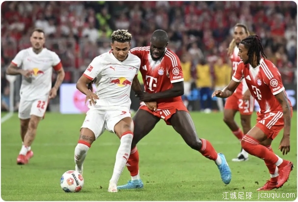 首战造惨案！德甲-凯恩戴帽迪亚斯1射2传 拜仁6-0莱比锡 