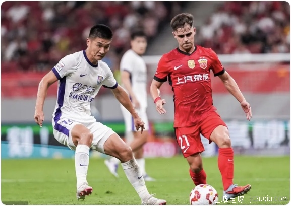 加布里埃尔点射蒯纪闻失绝杀 海港1-1津门虎丢榜首