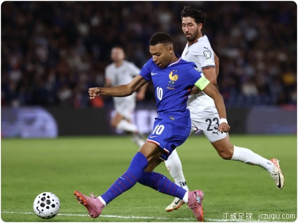 姆巴佩传射琼阿梅尼染红 法国2-1冰岛取两连胜