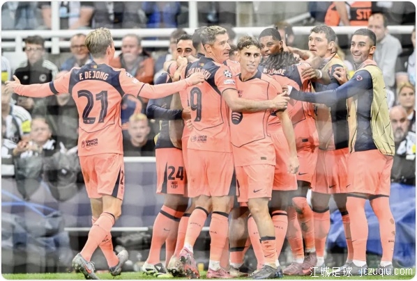 拉什福德世界波+梅开二度 巴萨2-1客胜纽卡斯尔 