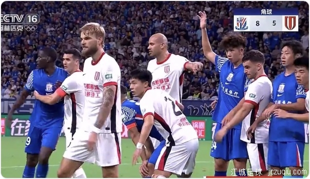 韦世豪伤退周定洋读秒破门 蓉城客场1-1绝平申花 