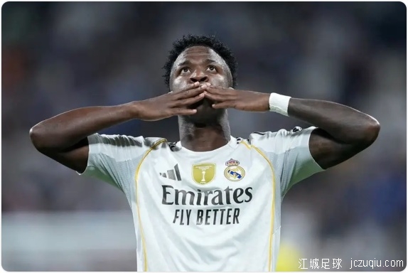 姆巴佩传射维尼修斯双响+造红 皇马3-1胜10人黄潜 