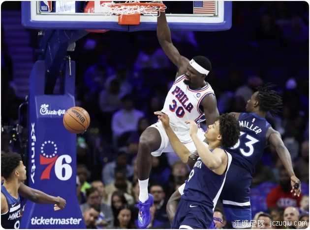 恩比德复出14+7+8马克西27分 76人轻取森林狼 