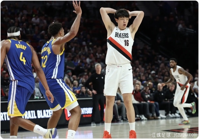 杨瀚森2分2帽1板库里35分 开拓者8人上双大胜勇士