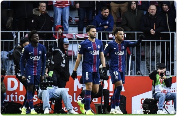 阿什拉夫梅开二度李刚仁送点 巴黎3-0布雷斯特 