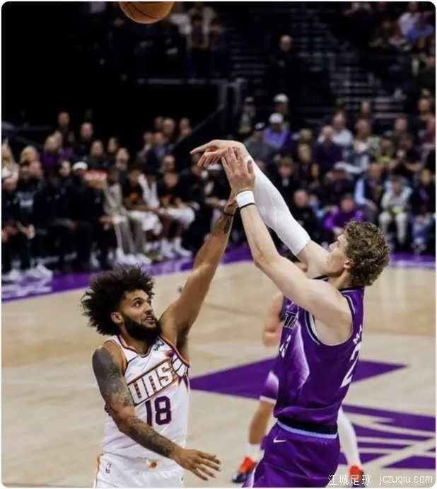 爵士加时力克太阳 马卡生涯新高51+14 布克34+11 狄龙缺阵