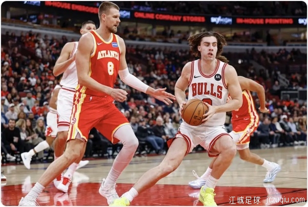 公牛8人上双击退老鹰！武切维奇17+17+9 波津27分 吹杨21+17