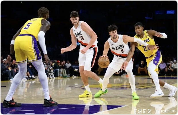 杨瀚森1分1板里夫斯41分 开拓者3人20+击败湖人 