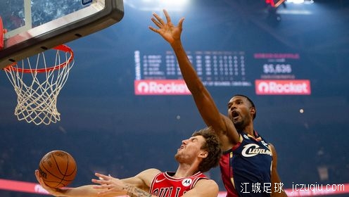 骑士3人20+逆转公牛!米切尔29+6+6 莫布里24+8+5 吉迪15+9+6