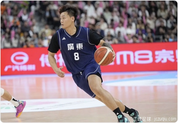 徐杰6记三分赵睿13+4+5 广东轻取浙江摘金 