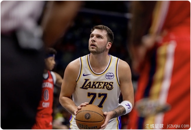 湖人送鹈鹕4连败 东&里55分 艾顿11中10拿20+16 墨菲35分