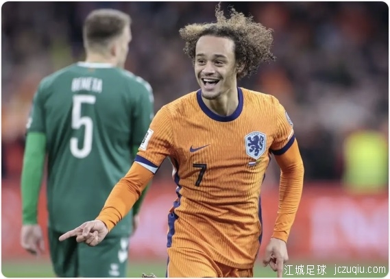加克波传射西蒙斯破门 荷兰4-0立陶宛晋级世界杯 
