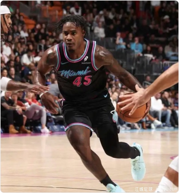 鲍威尔19分韦尔16+14 热火7人上双击败尼克斯