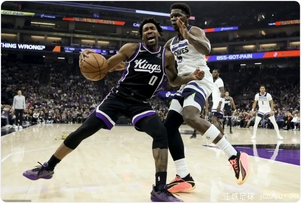 德罗赞33分穆雷26+15 爱德华兹43+7国王加时擒狼