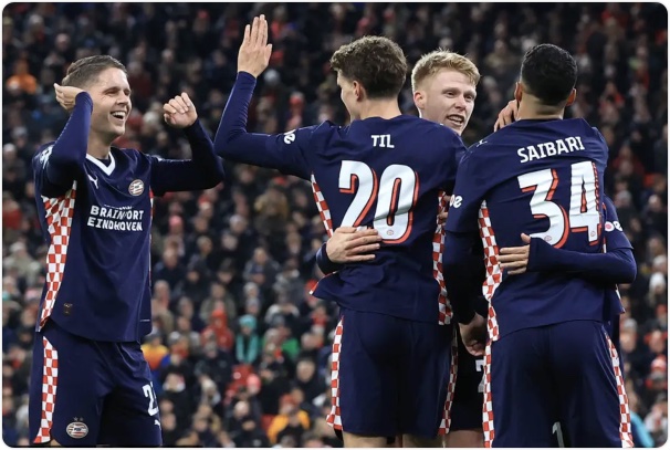 11月27日 欧冠第5轮 利物浦vs埃因霍温 全场录像回放