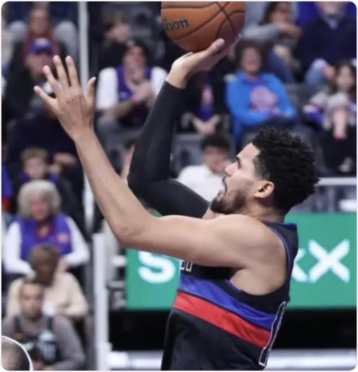 12月02日 NBA常规赛 老鹰vs活塞 全场录像回放