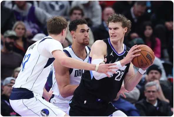 12月16日 NBA常规赛 独行侠vs爵士 全场录像回放