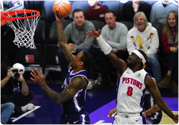 12月24日 NBA常规赛 活塞vs国王 全场录像回放