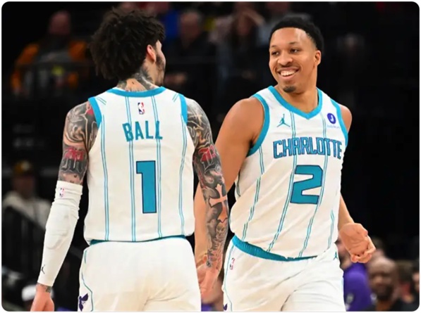 01月11日 NBA常规赛 黄蜂vs爵士 全场录像回放