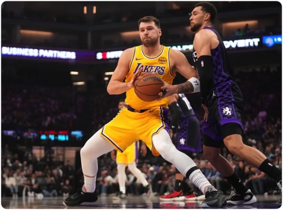 01月13日 NBA常规赛 湖人vs国王 全场录像回放