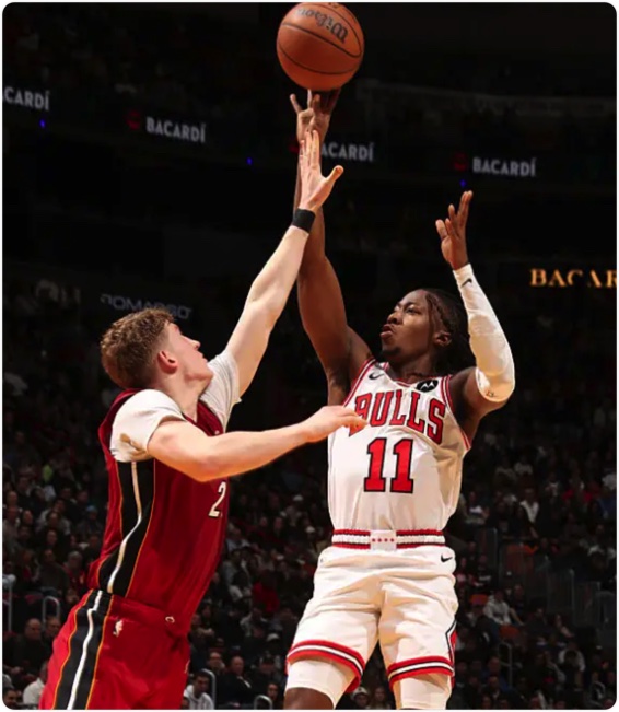 02月01日 NBA常规赛 公牛vs热火 全场录像回放