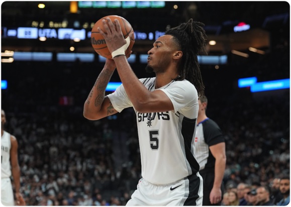 02月08日 NBA常规赛 独行侠vs马刺 全场录像回放