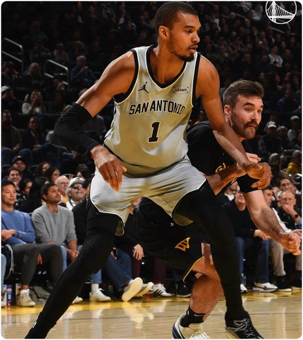 02月12日 NBA常规赛 马刺vs勇士 全场录像回放