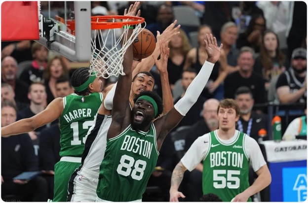 03月11日 NBA常规赛 凯尔特人vs马刺 全场录像回放